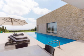 Seafront Villa with Spectacular Sunset View